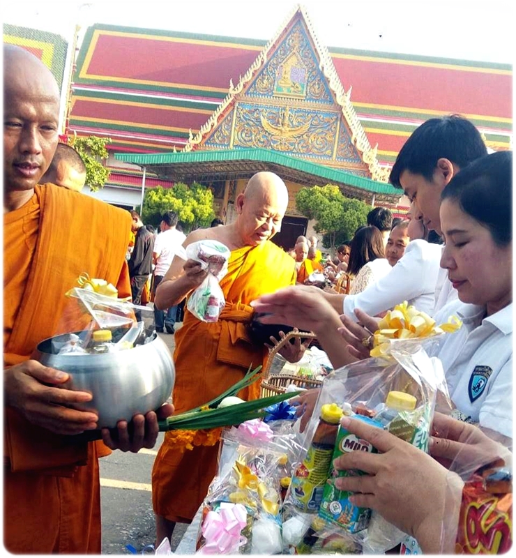สำนักงานบังคับคดีทั่วประเทศร่วมทำบุญตักบาตร เนื่องในเทศกาลวันวิสาขบูชา วันสำคัญสากลของโลก ประจำปีพุทธศักราช 2562